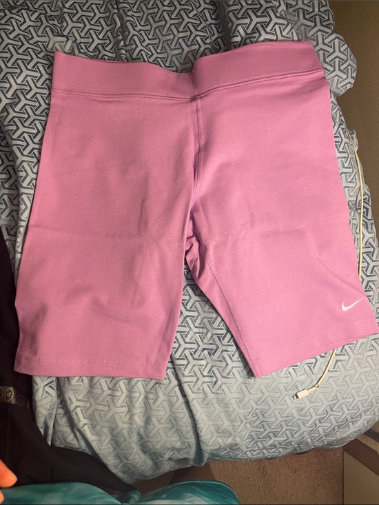 Nike Pants - Nike women’s short